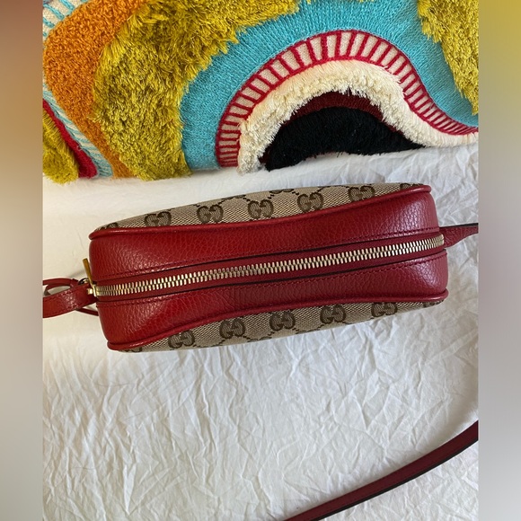 Gucci Bree Crossbody Canvas Bag - Picture 6 of 9